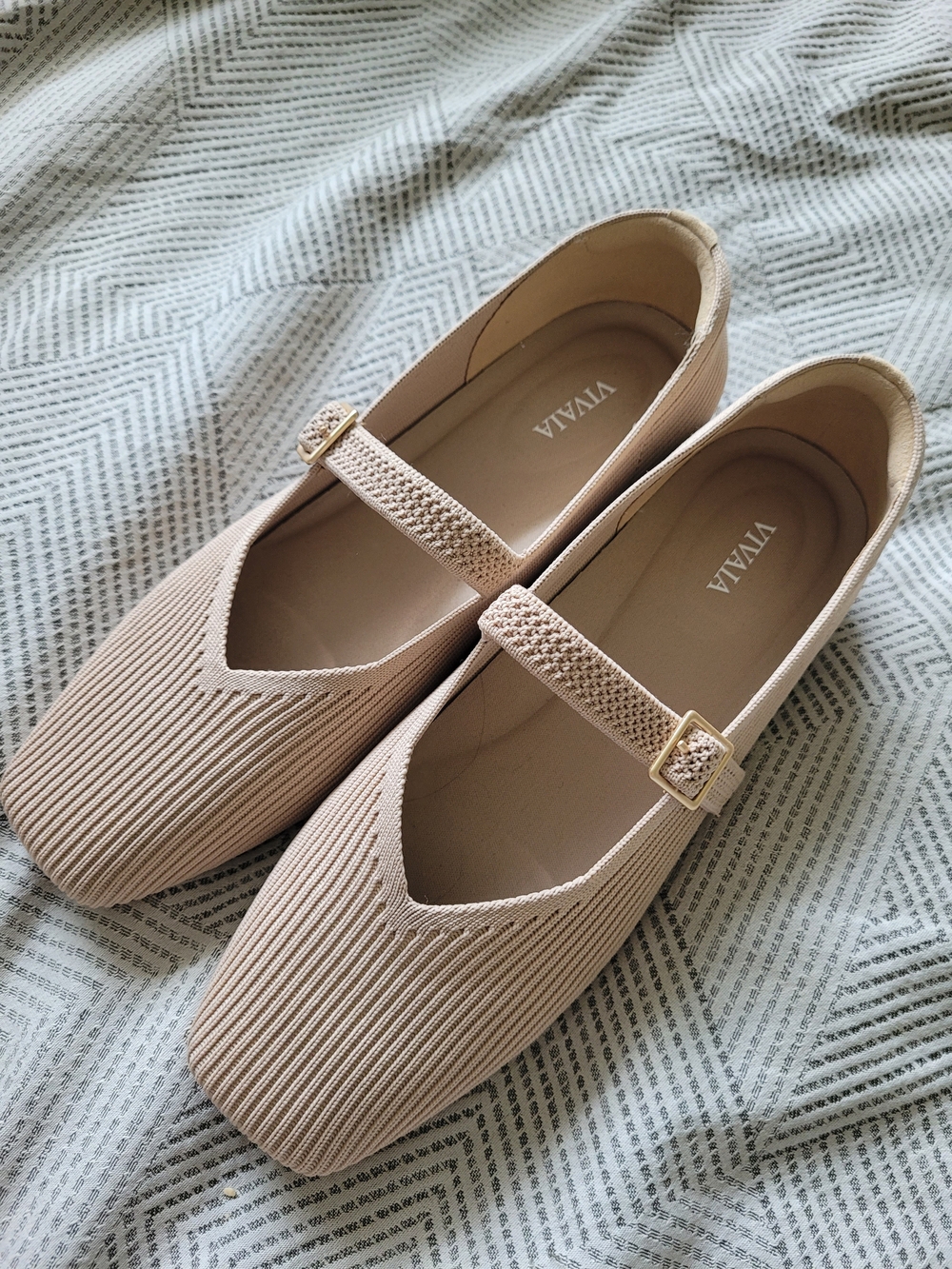 NEW Vivaia Mary Jane Flats